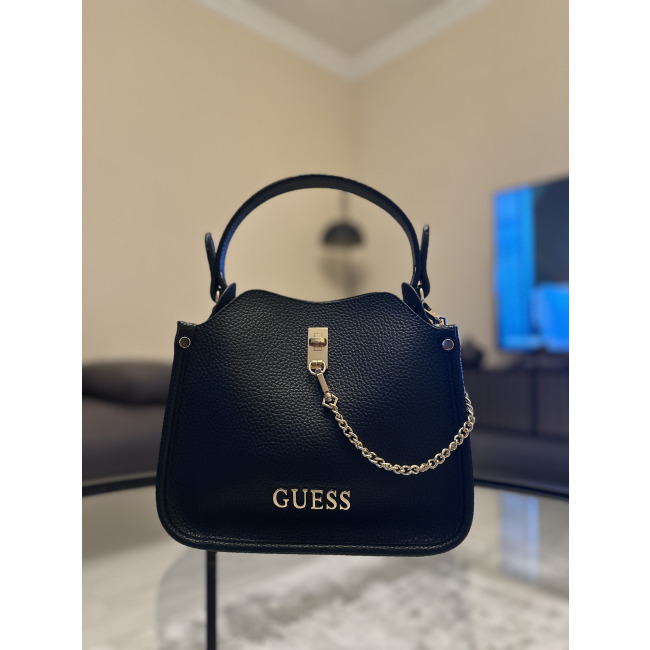Guess Çapraz Askı Detaylı Omuz Çantası