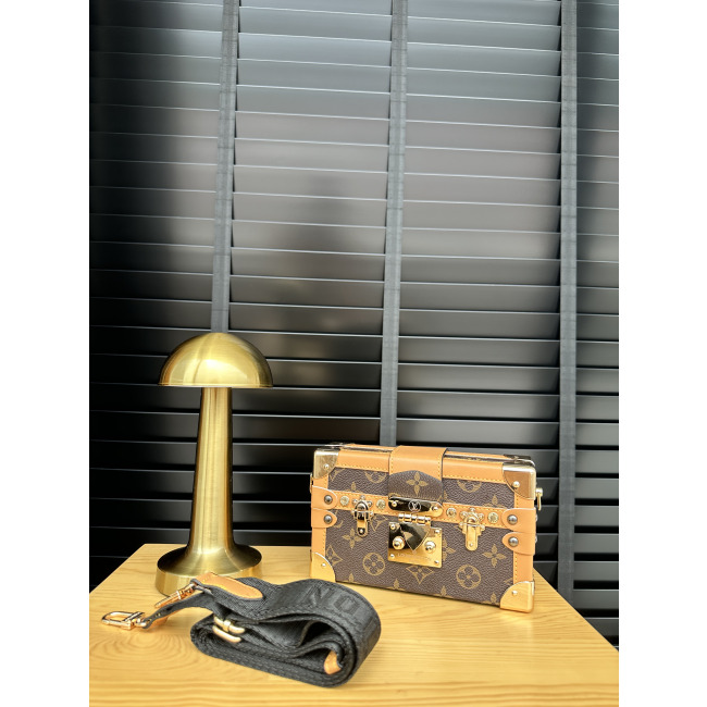 Lv Çapraz Askı Detaylı Kasa Çanta