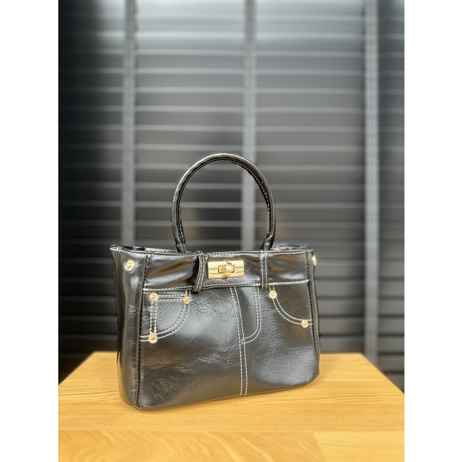 Çapraz Askı Detaylı Kadın Çanta