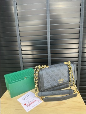 Guess Oksitli Zincir Detaylı Kadın Kol Çantası